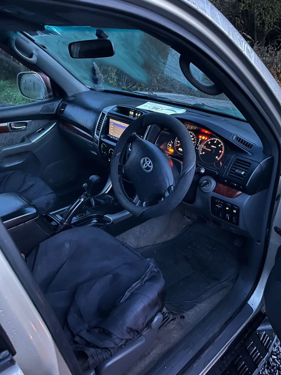 2007 Toyota landcruiser auto with doe for sale - Image 4