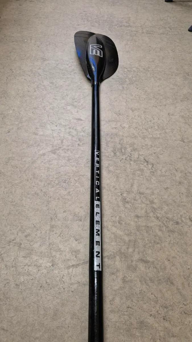 Kayak paddle. - Image 2