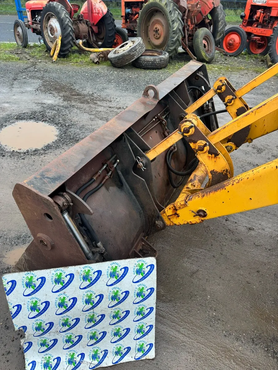 Massey Ferguson 50HX Powershuttle 4WD - Image 3