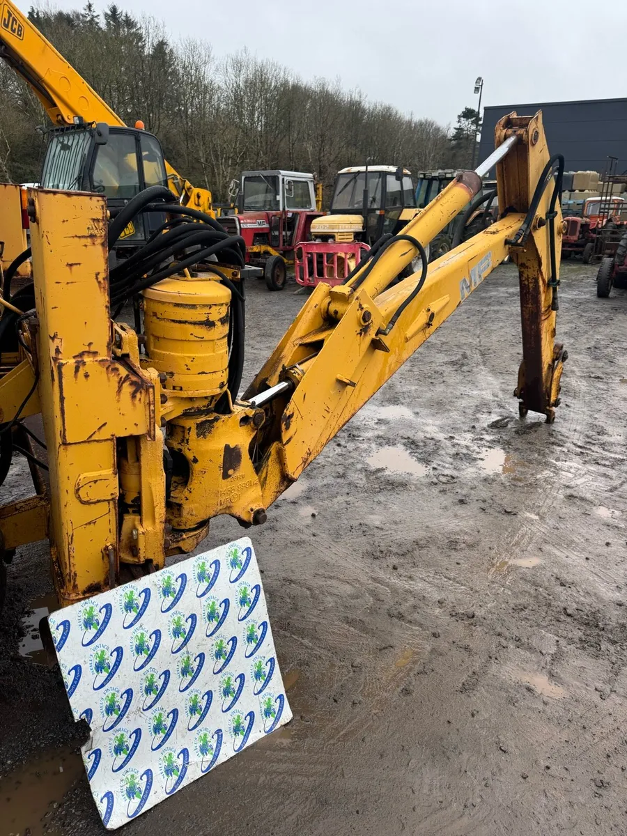 Massey Ferguson 50HX Powershuttle 4WD - Image 4