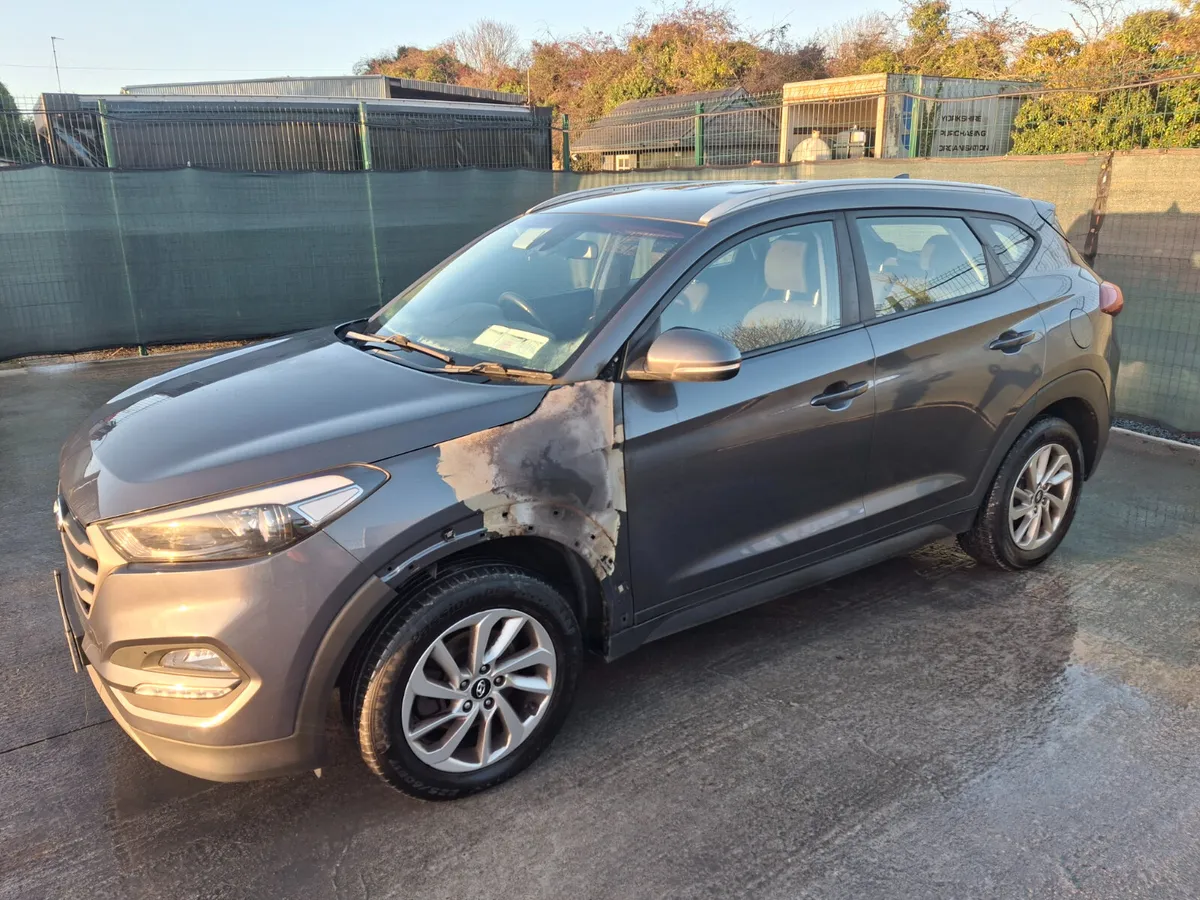 ?€500 OFF 172 Hyundai Tucson  1.7 Diesel - Image 4