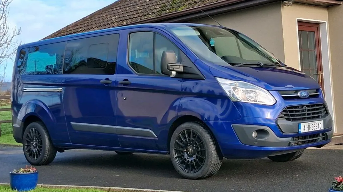 FORD CUSTOM, MINI BUS, 9 SEATS - Image 3