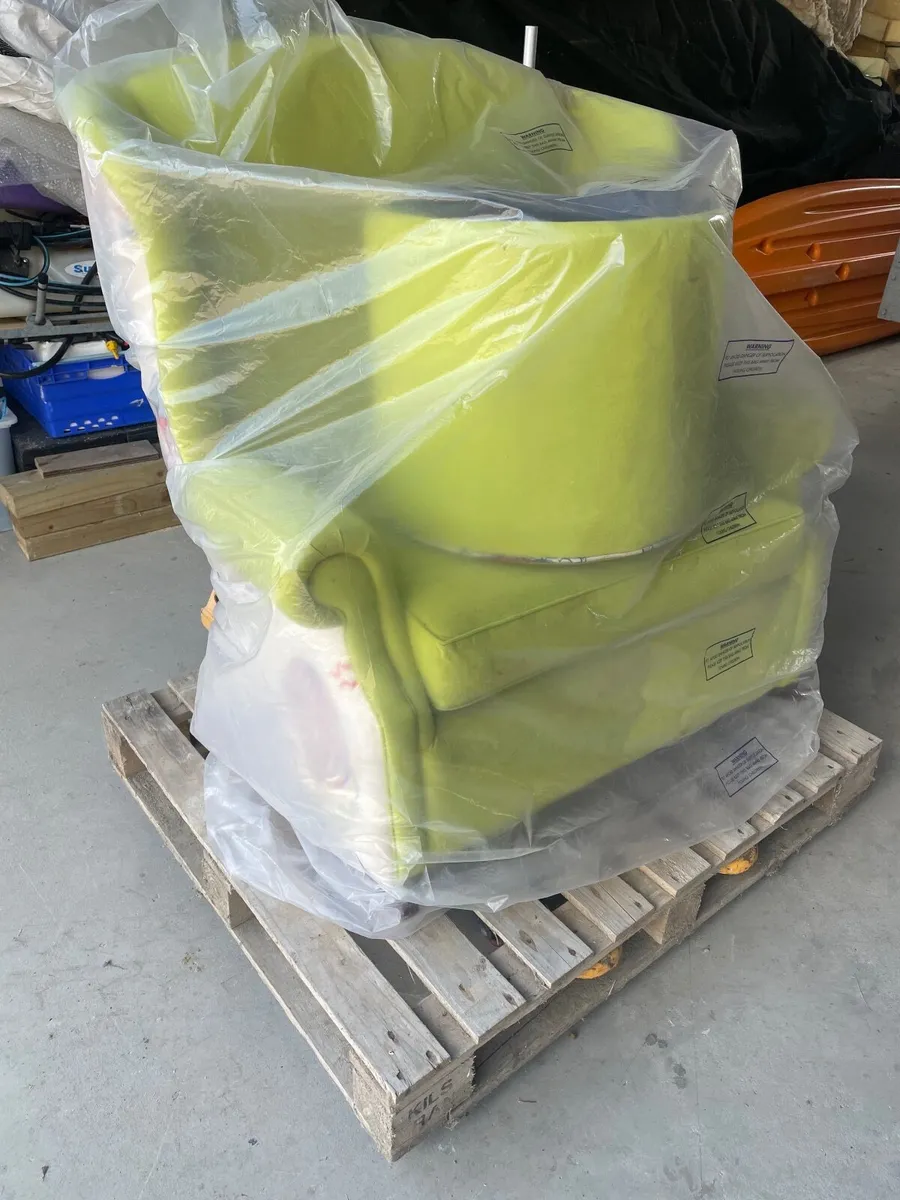 **FREE**Rocking chair - Image 1