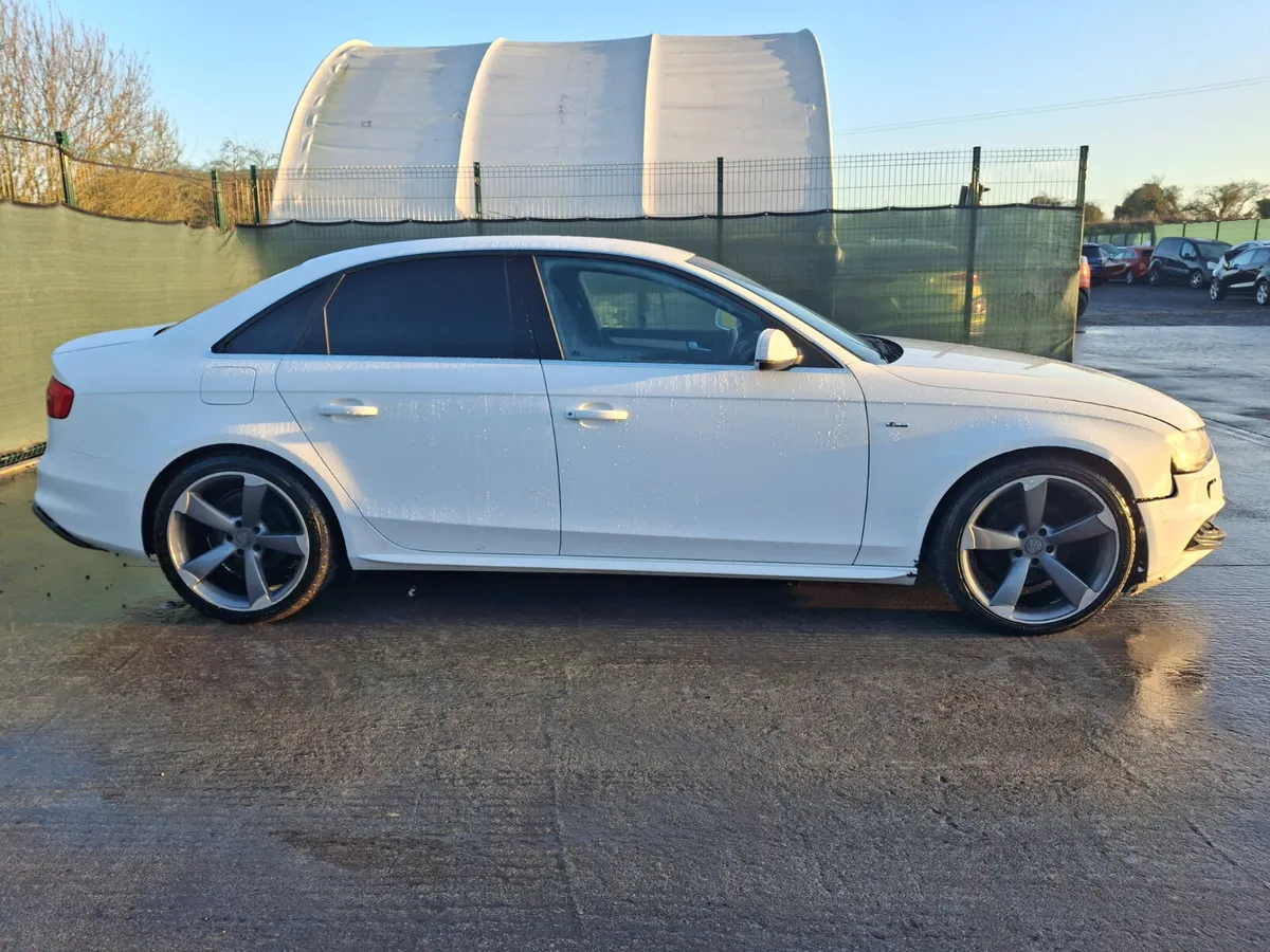 2013 Audi A4  S -Line  2.0 TDI - Image 4