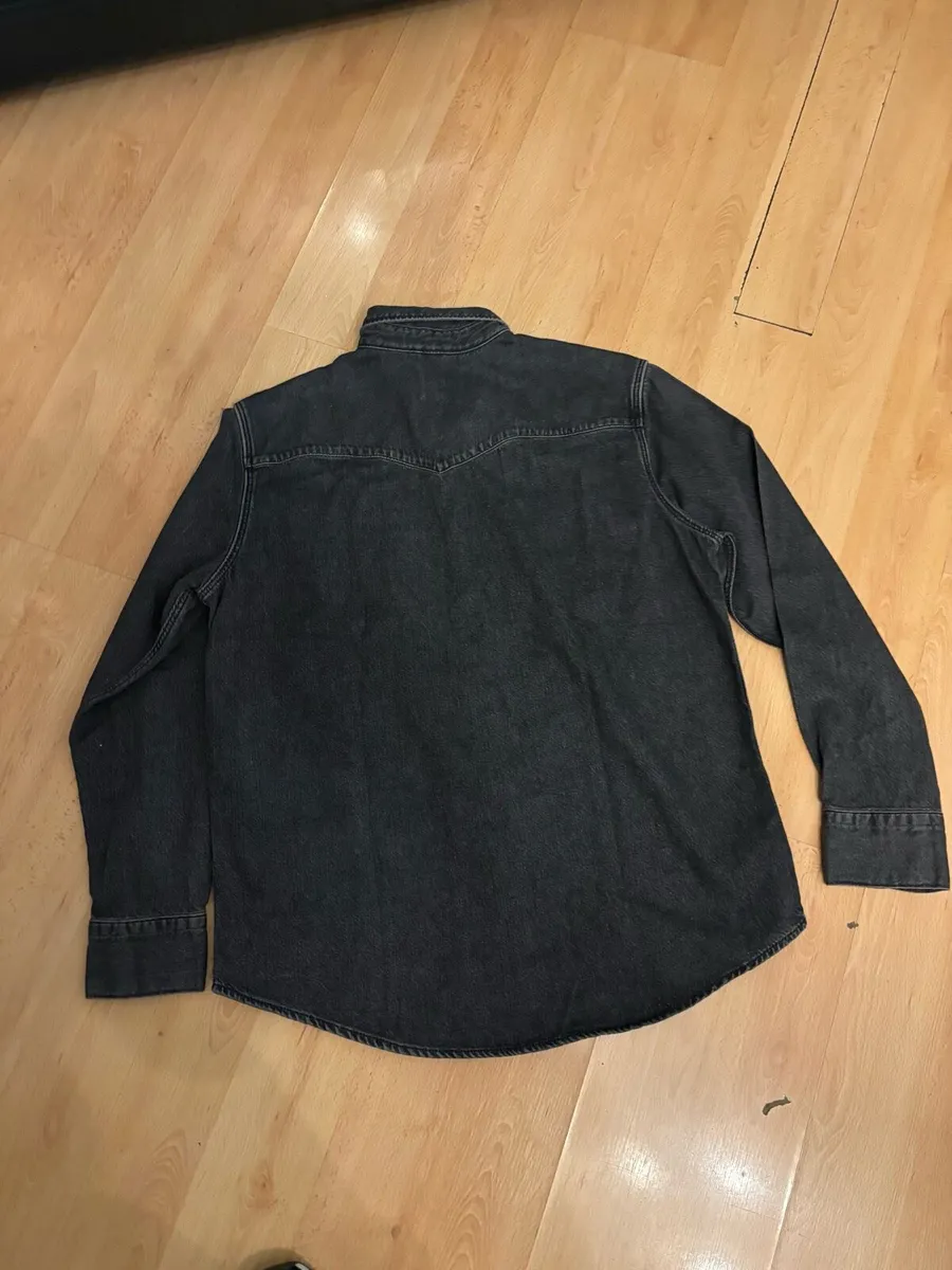Levi’s Denim Shirt Large - Image 3