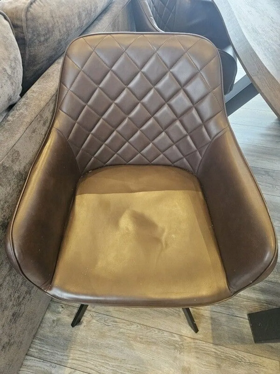 Dining Table and 6 Chairs - Image 3