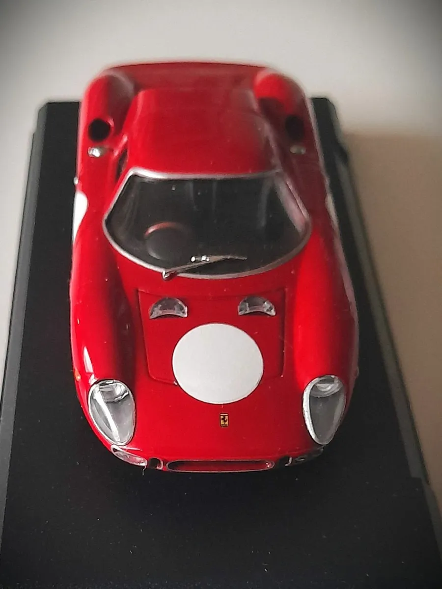 Collectable Diecast Model 1:43 – Ferrari 250LM Red - Image 3