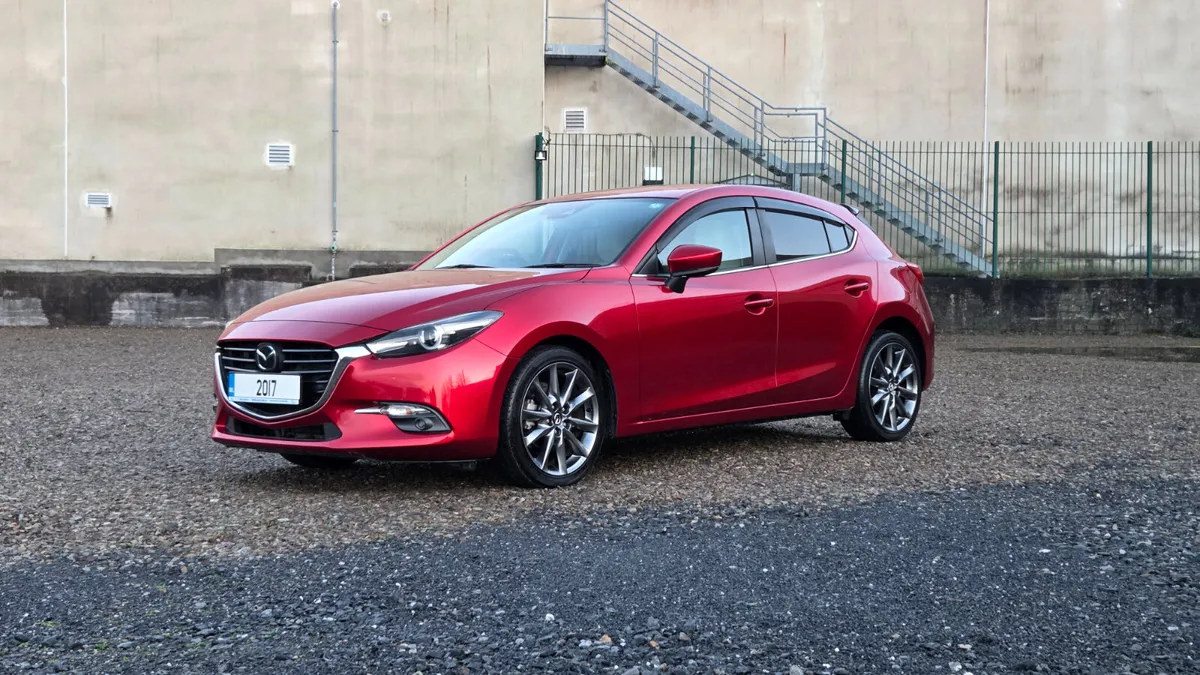 Madza Axela Automatic - Image 1