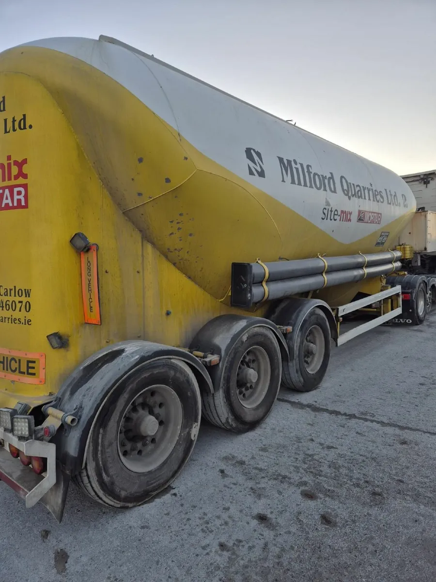 07 SPRITZER EUROVAC TANKER - Image 2