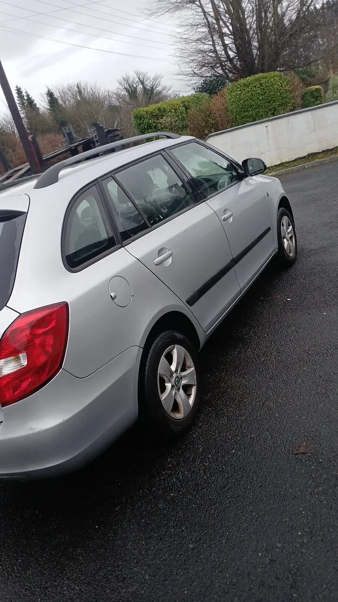 2010 skoda fabia 1.4 diesel nct until March 26 - Image 4