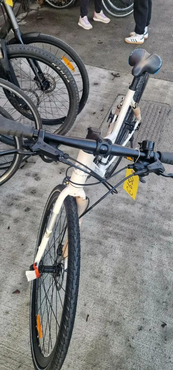 Ladies bicycle - Image 4