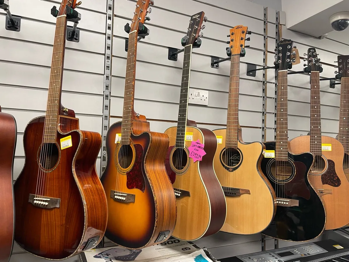 Acoustic Guitars - Image 4