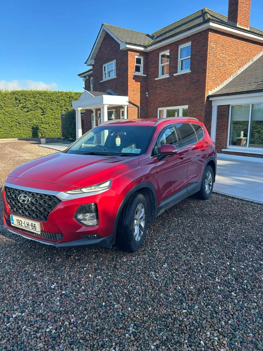 Hyundai Santa Fe 2019 - Image 3