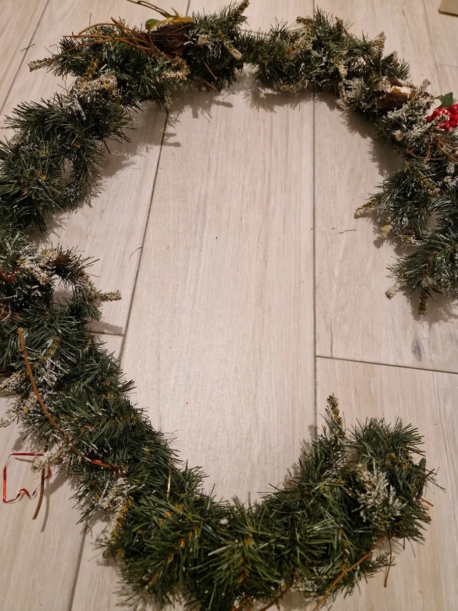Christmas decorations - Image 1