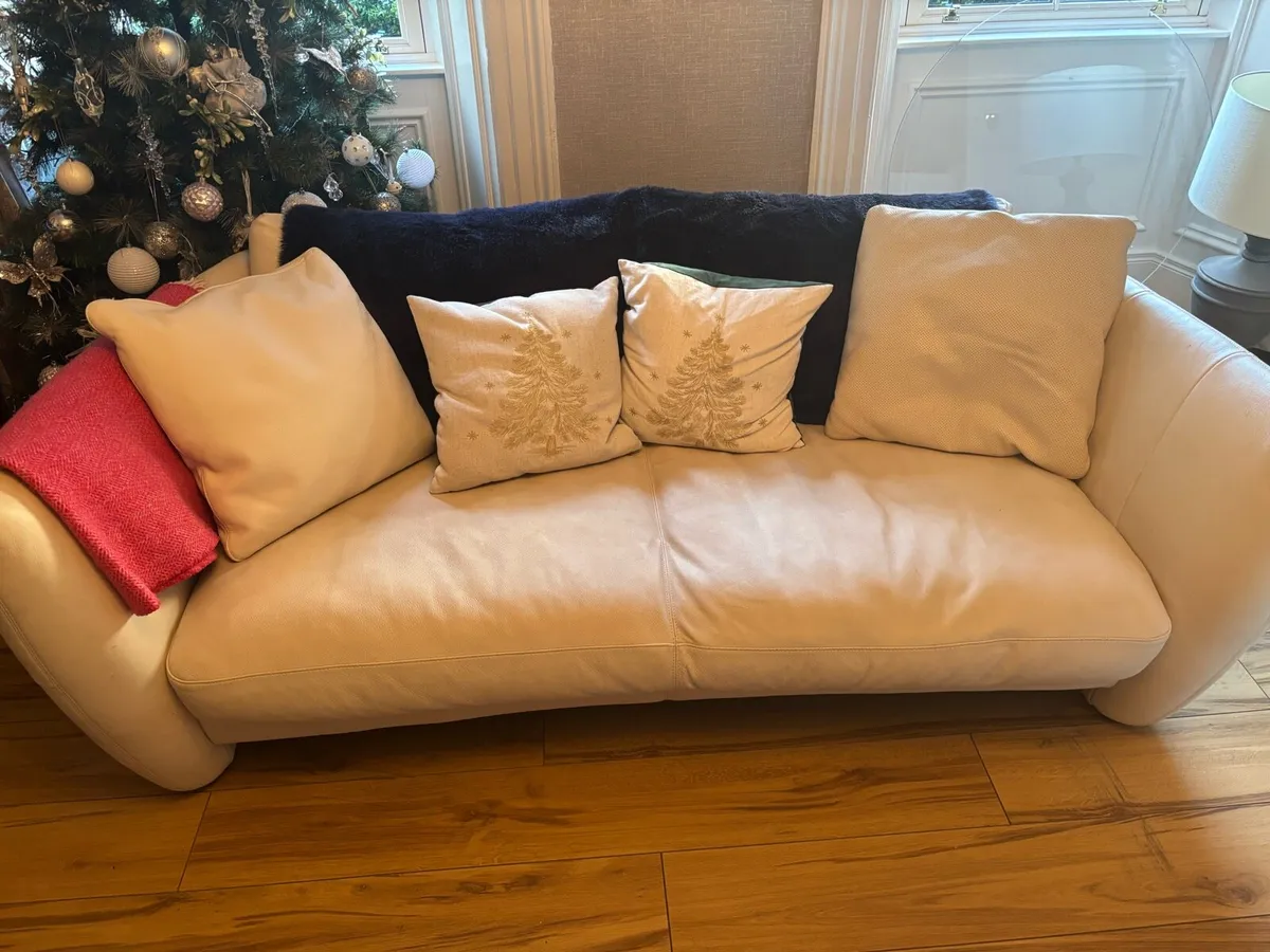 Italian White leather couch’s - Image 2