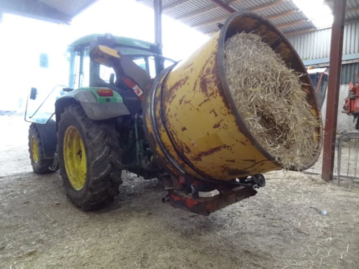 Teagle 404 Round Bale Shredder - Image 3