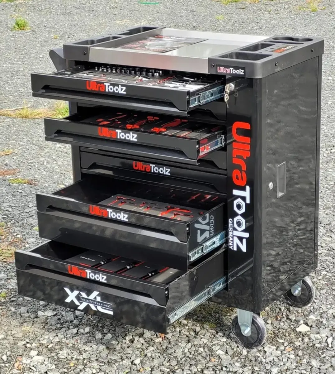 Brand new 7 drawer tool chest full of tools - Image 1