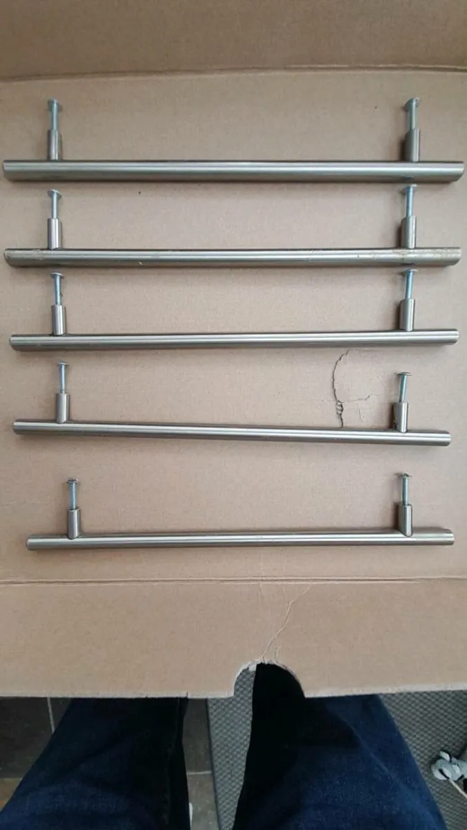 Kitchen cabinet door handles - Image 4