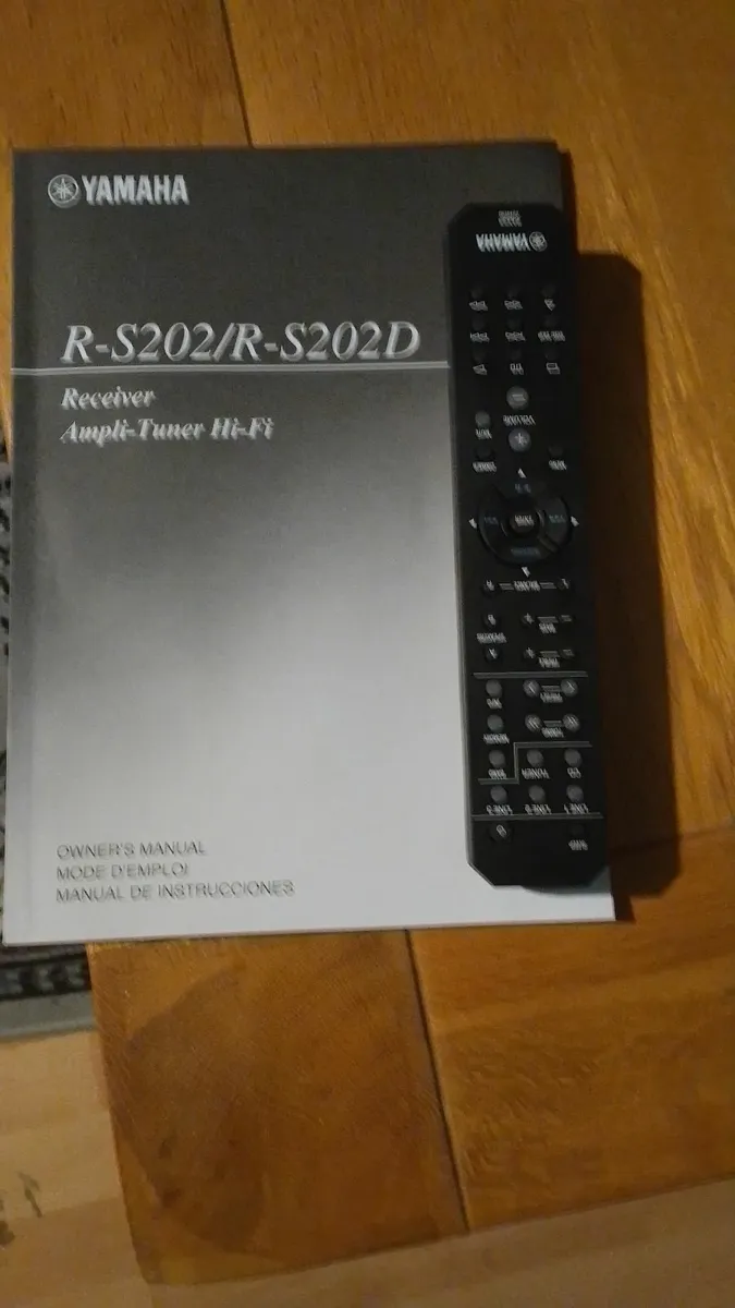 YAMAHA AMPLIFIER NEW! - Image 4