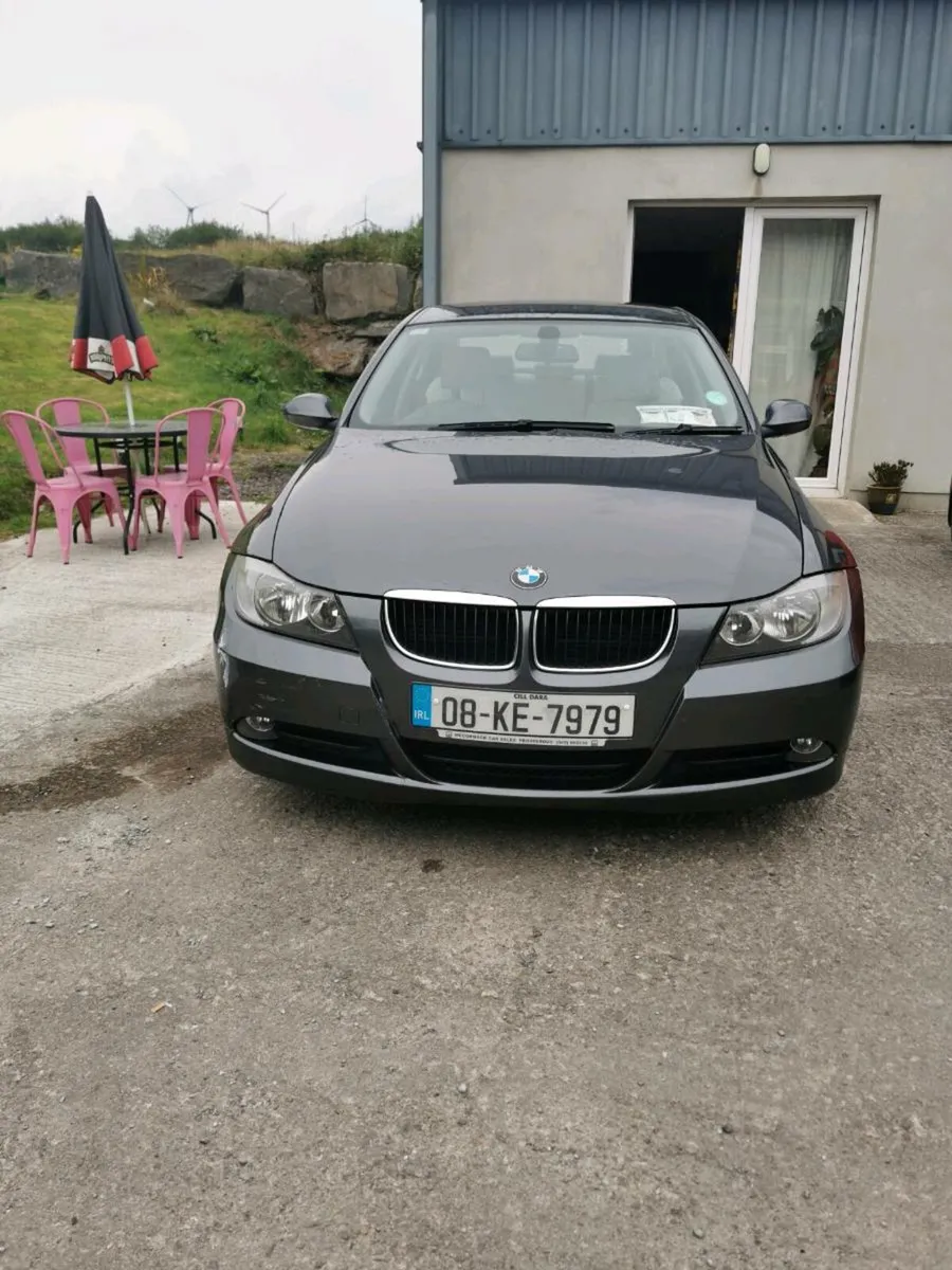 BMW 318d - Image 1