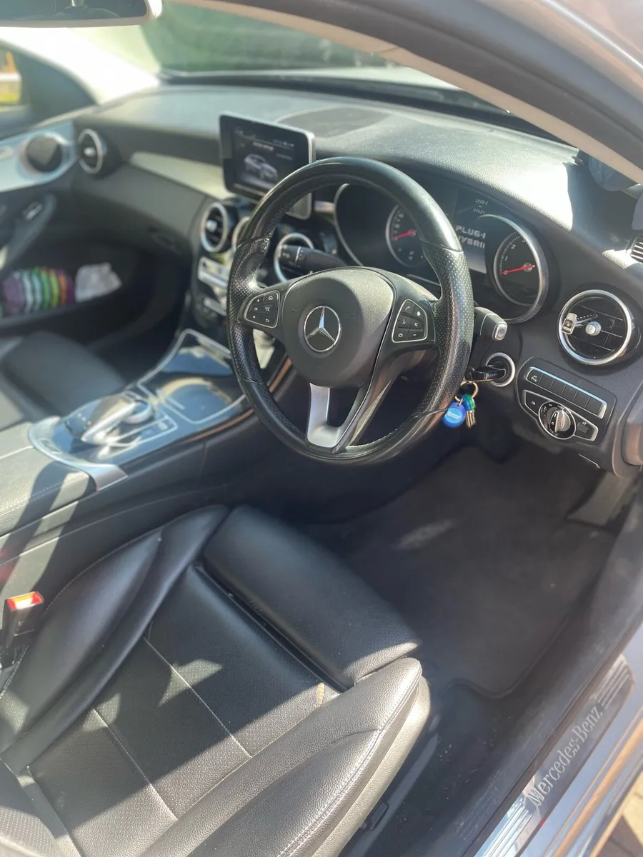 Mercedes C350e Sport - Image 2