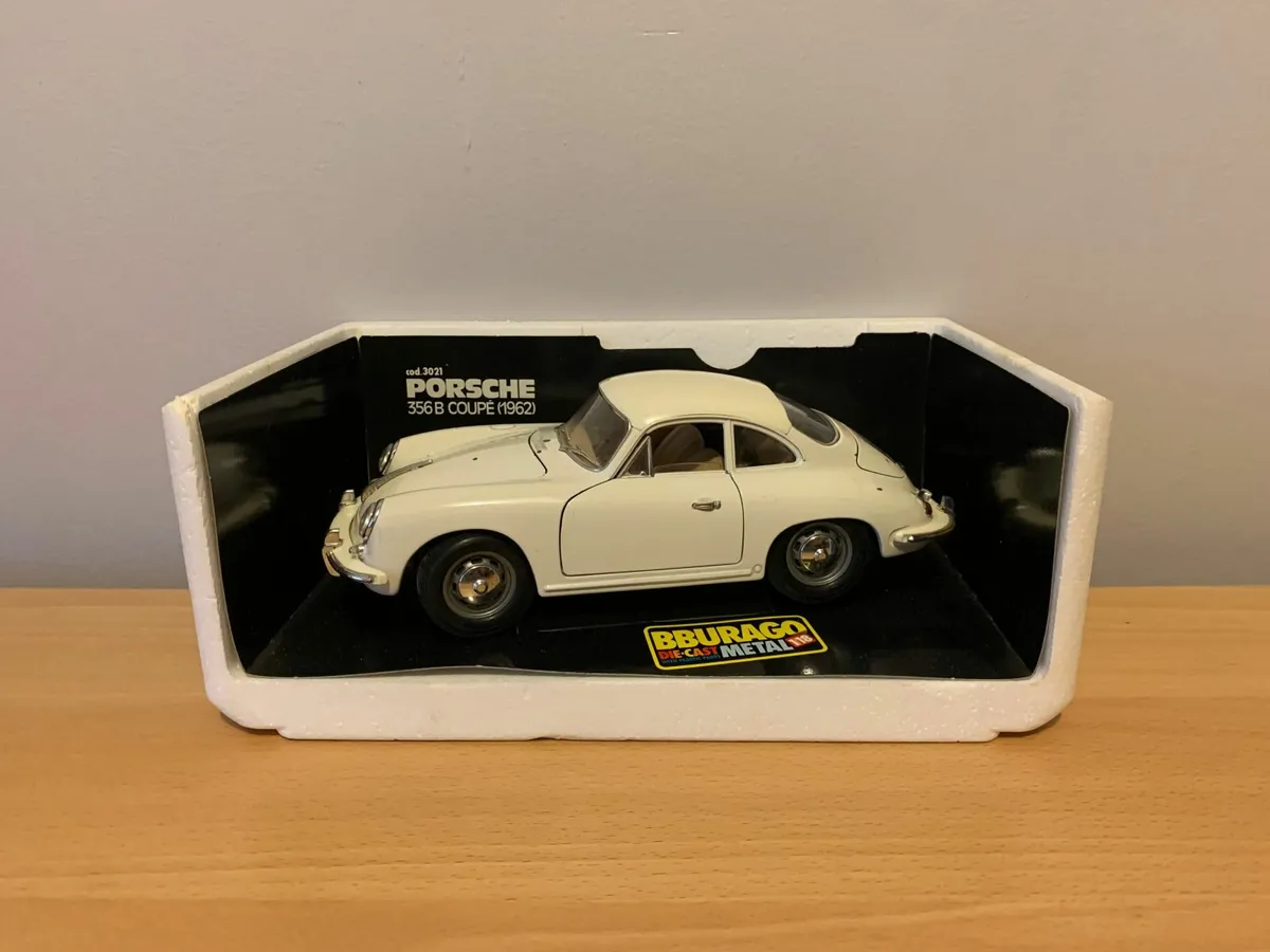 1962 Porsche 356 B Coupe 1/18 Burago Model Car - Image 4