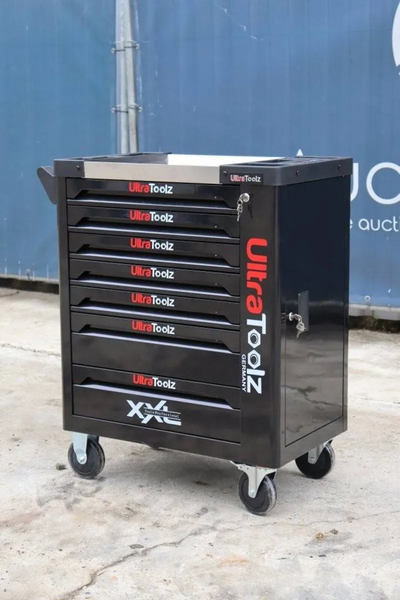 BRAND NEW 7 DRAWER TOOL CHEST FULL OF TOOLS - Image 1