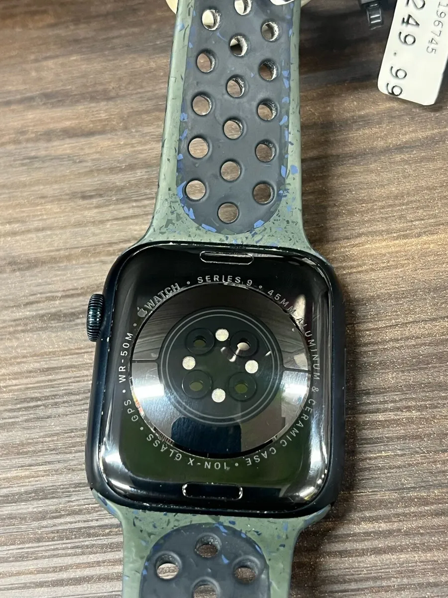 Apple Watch Series 9 - Image 4