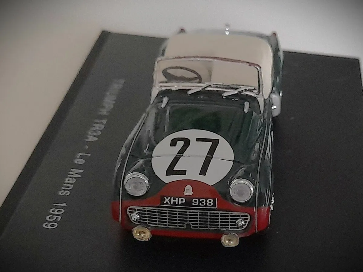 Collectible Diecast Model 1:43-Triumph TR3S LeMans - Image 2