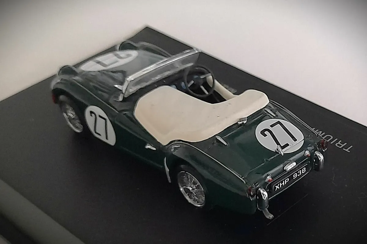 Collectible Diecast Model 1:43-Triumph TR3S LeMans - Image 4