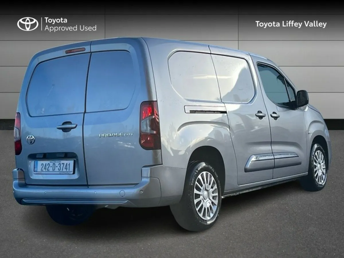 Toyota Proace City PRO CITY GX 130HP LWB A/T - Image 2