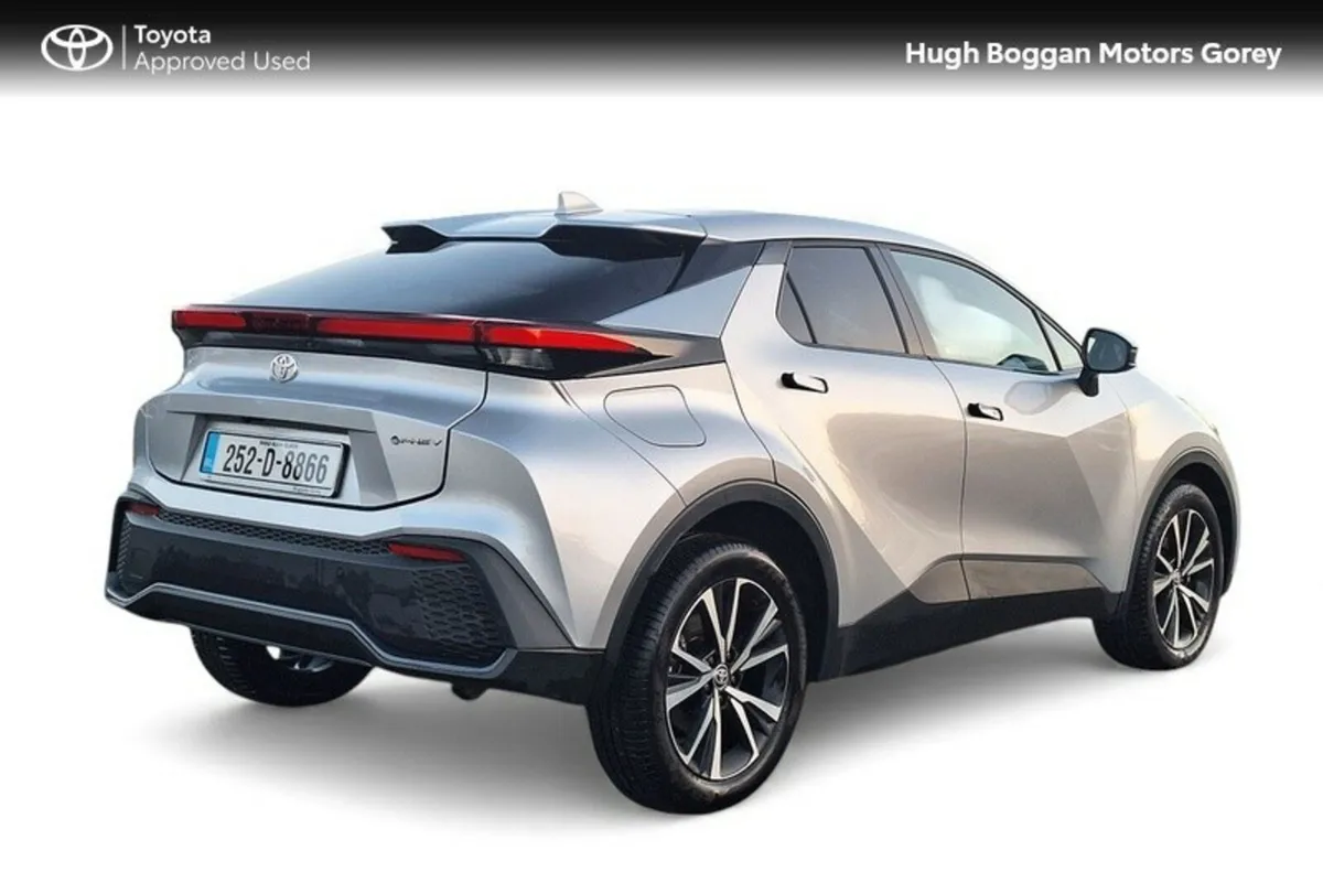 Toyota C-HR C-HR PHEV SPORT - Image 2