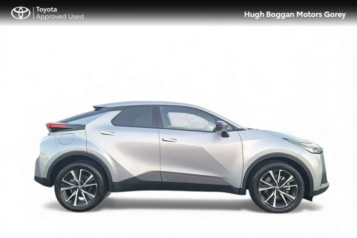 Toyota C-HR C-HR PHEV SPORT - Image 3