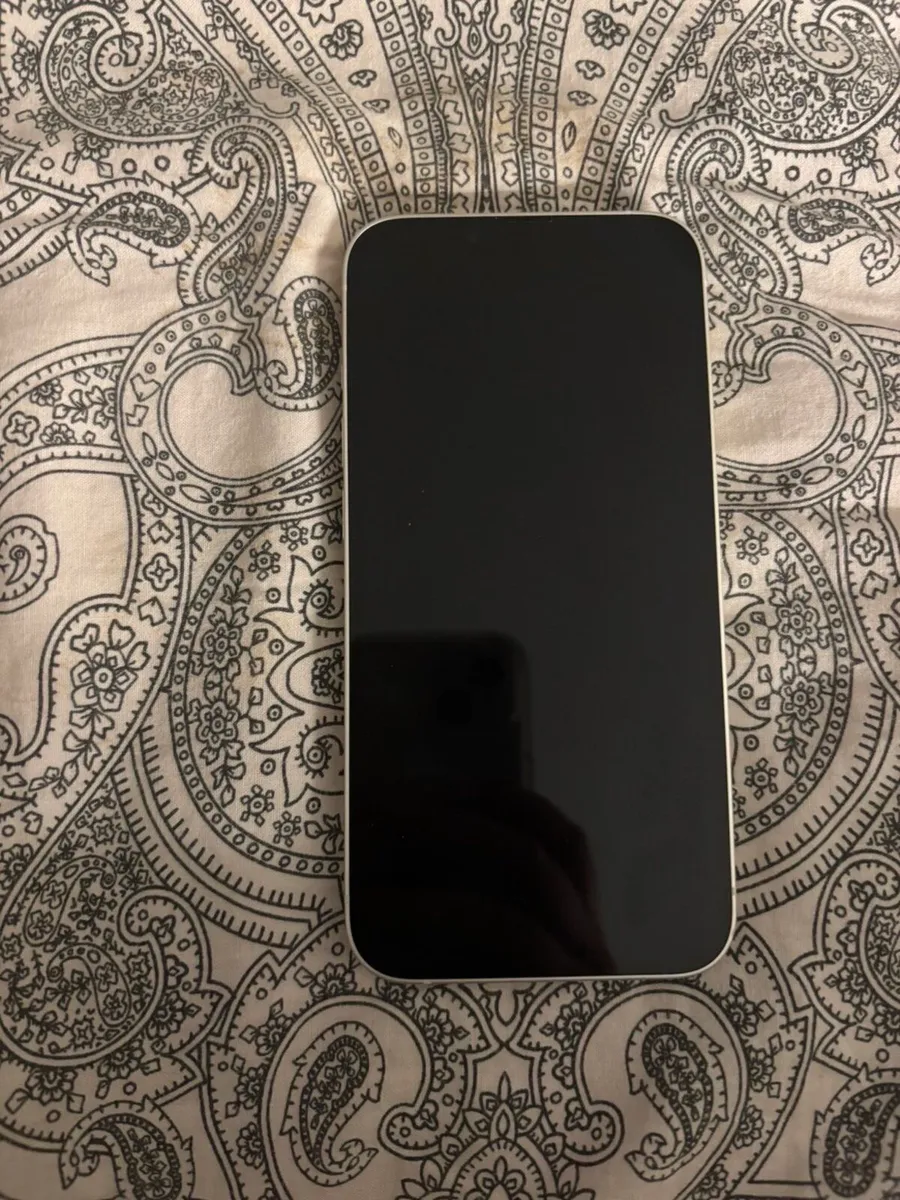 White iPhone 14 128GB - Image 2