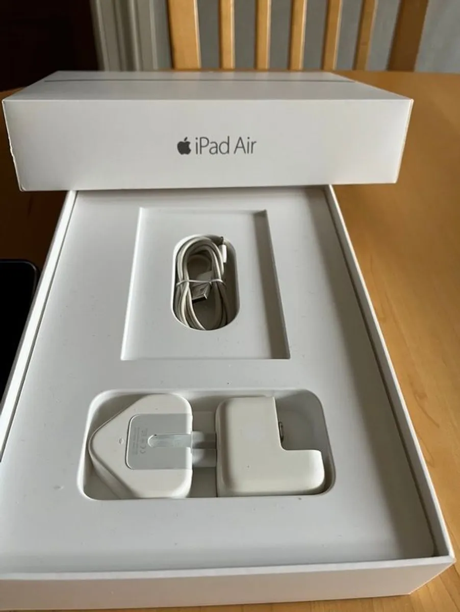 Apple Ipad Air 2 - Image 1