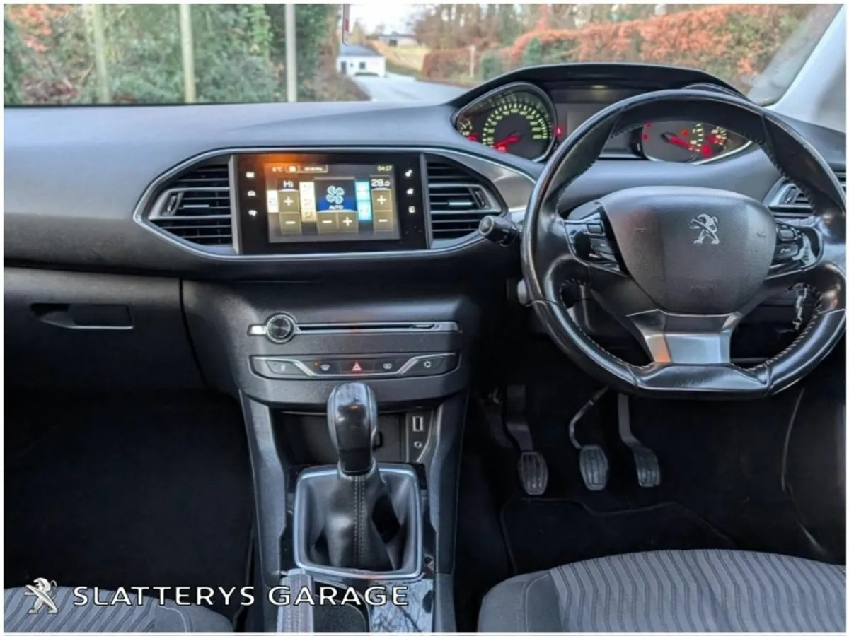 Peugeot 308 1.6 HDI 92 bhp Active - Image 2