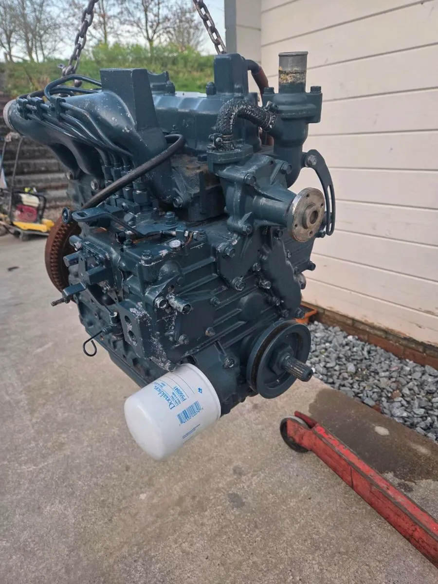 Kubota V2203 4 cylinder diesel engine - Image 1