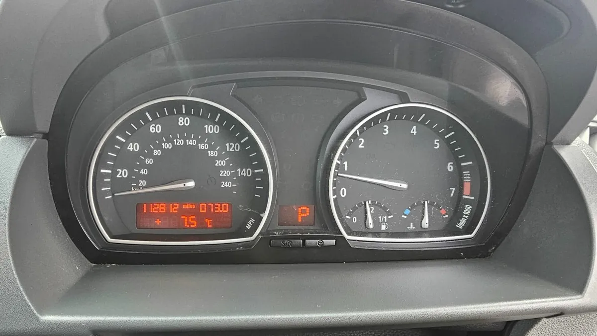 BMW X3 2004 2.5i 4x4 192hp - Image 2