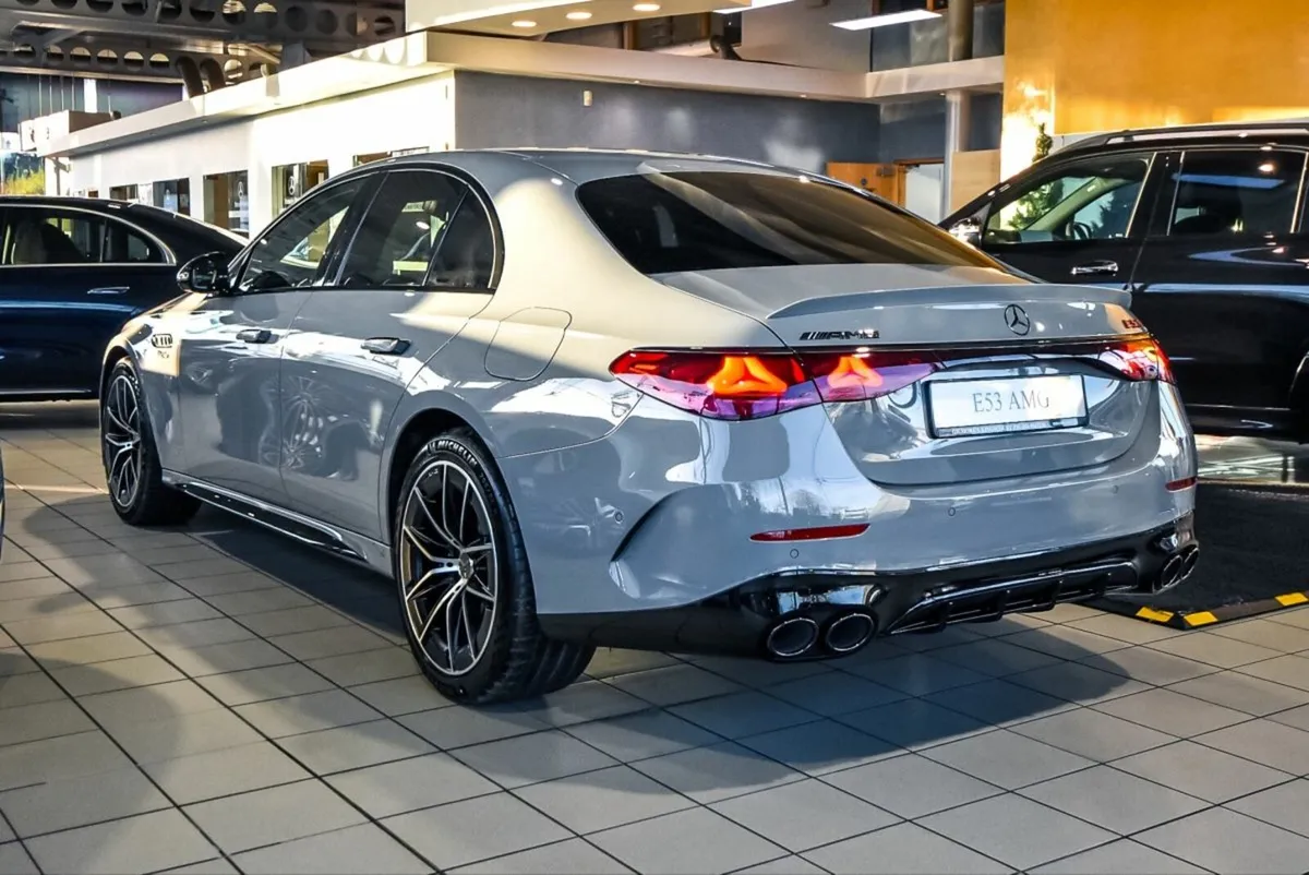 Mercedes-Benz E-Class E53 AMG 577bhp 4Matic Night - Image 3