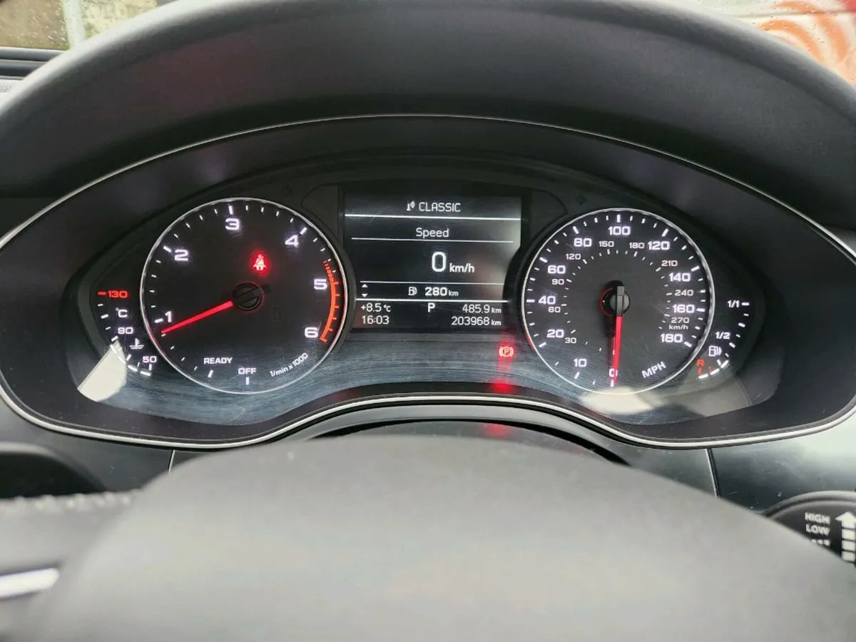 Audi A6 - Image 2
