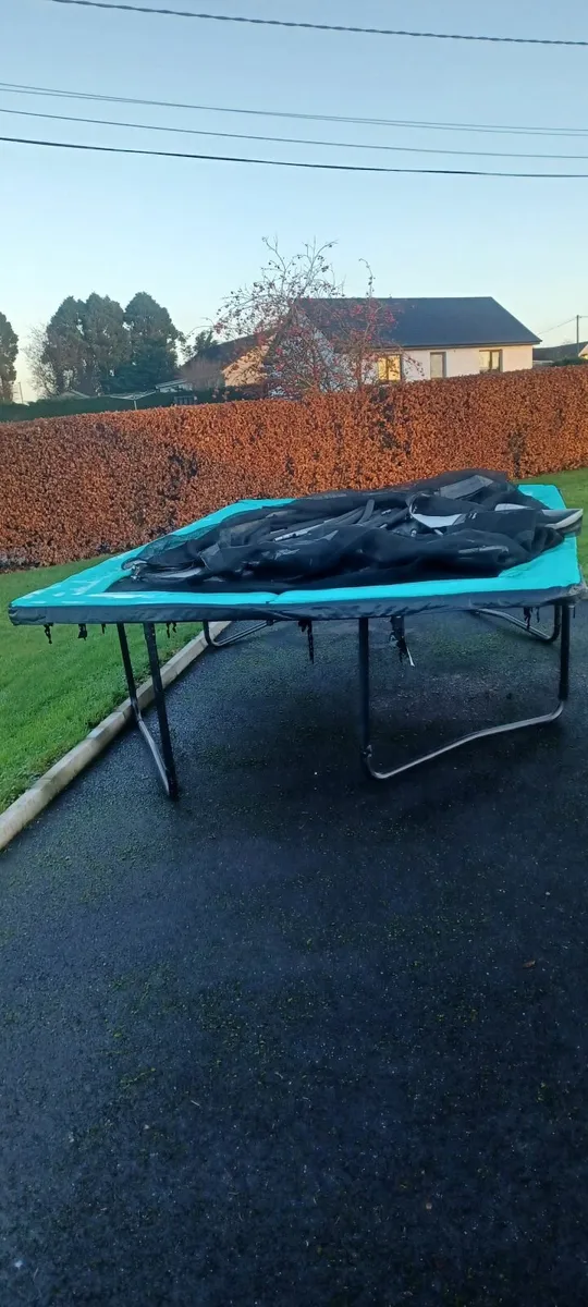 Trampoline - Image 2