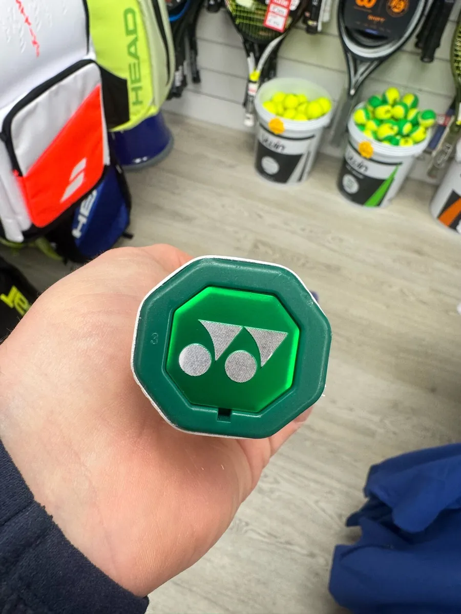 Yonex Ezone 98 - Image 3