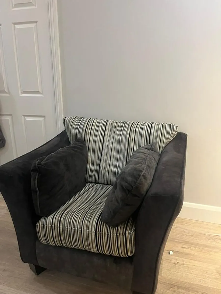 3 piece suite - Image 2