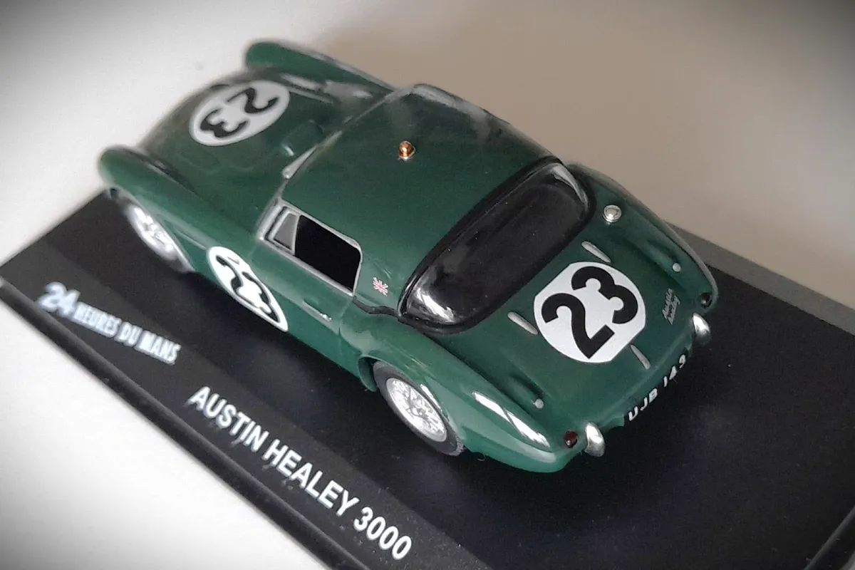 Collectable Diecast Model 1:43–Austin Healey 3000 - Image 4