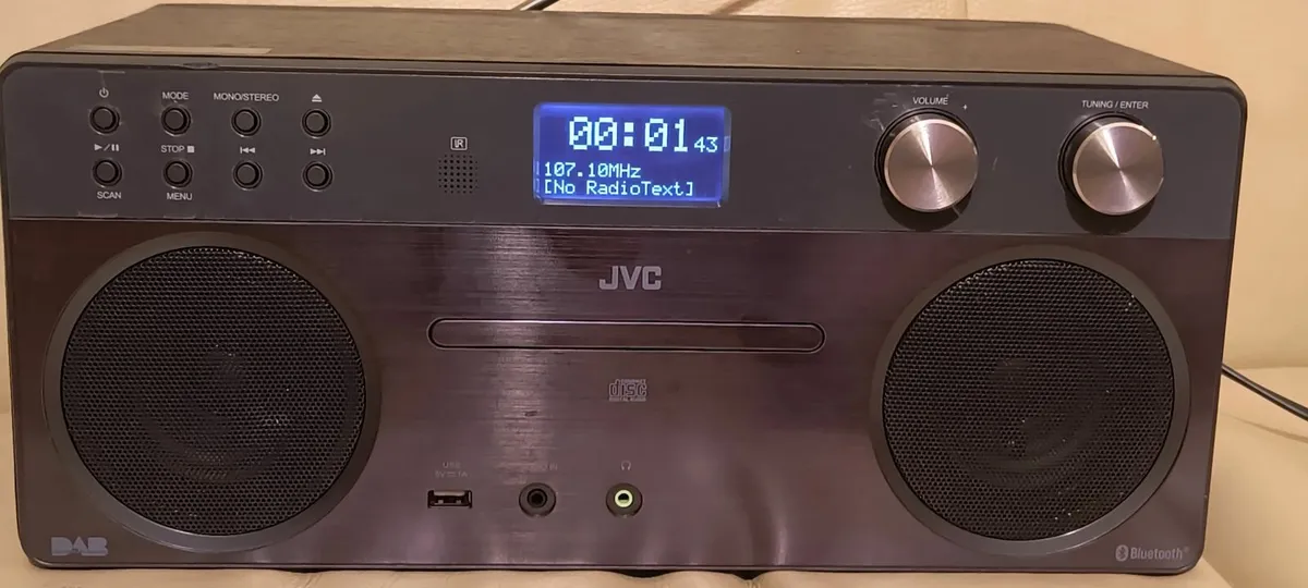 Wireless Hi-Fi System - Image 1