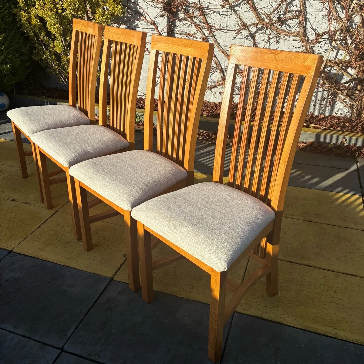 Fab! 4 Solid Oak Chairs - Like New - Image 1