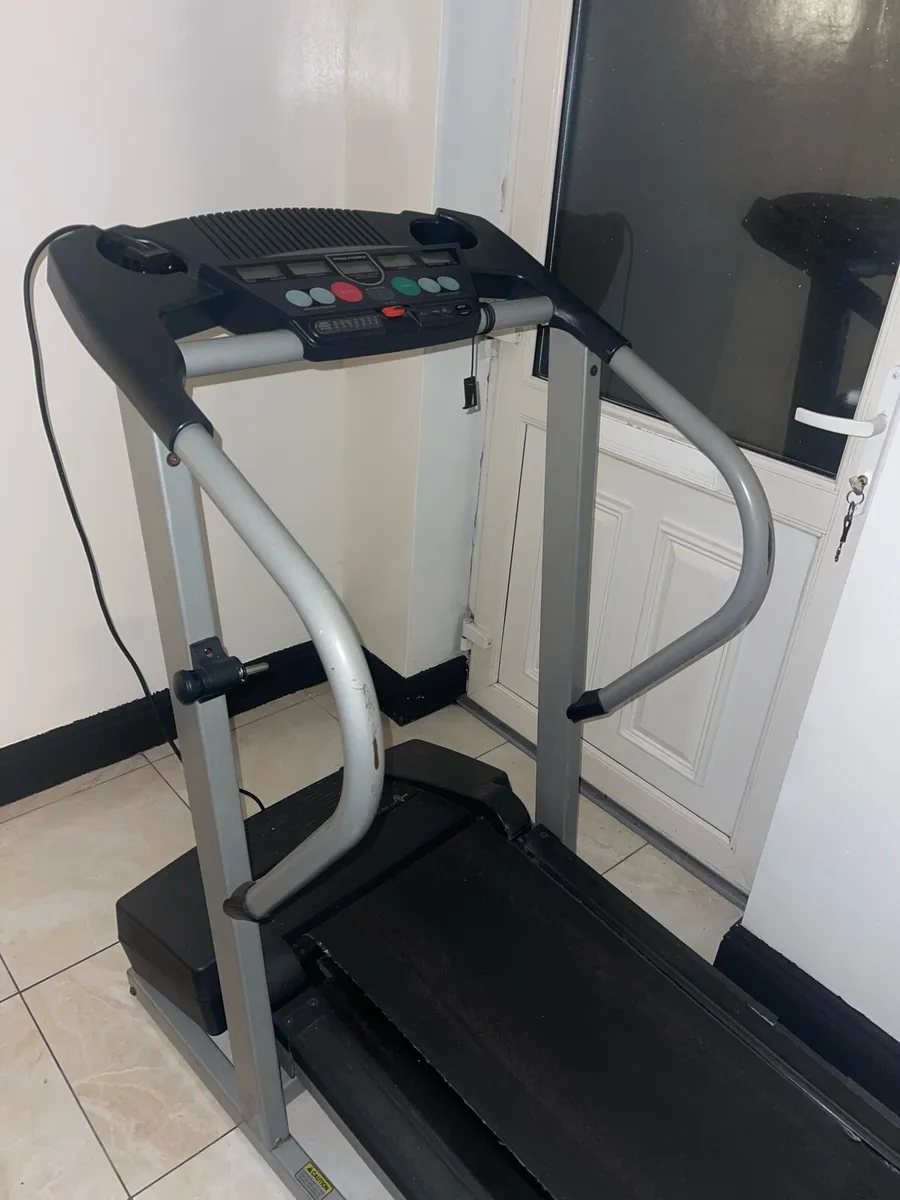 Treadmill Pro-Form + Automatic Incline - Image 1