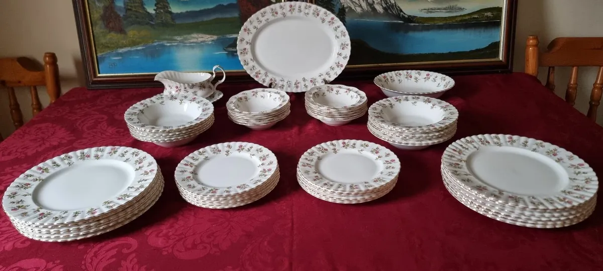 92Pc. Royal Albert Winsome Dinner, Coffee &Tea Set - Image 3