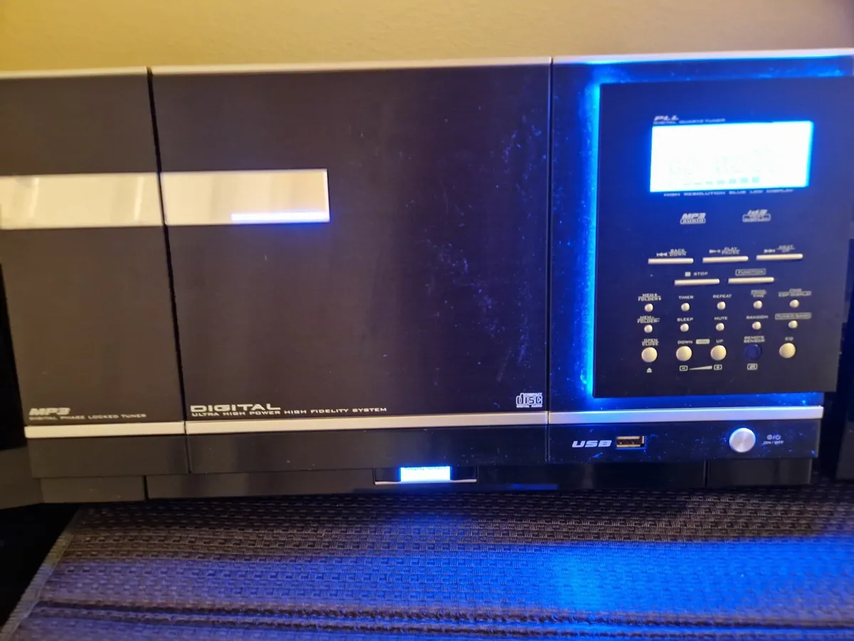 Morphy Richards Hifi System TUNER CD MP3 USB AUX - Image 2