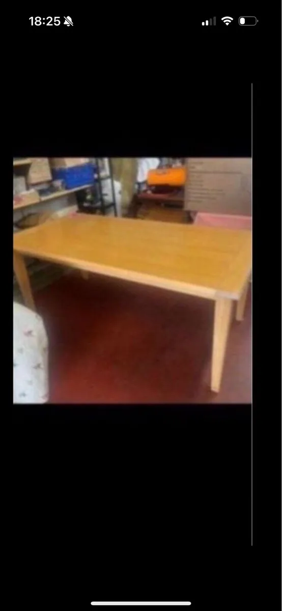 Kitchen table - Image 1